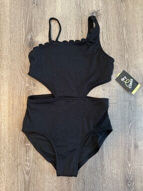 NWT Girls Art Class Black One Piece Swim Suit XL 14 Scallop Trim Vacay Beach